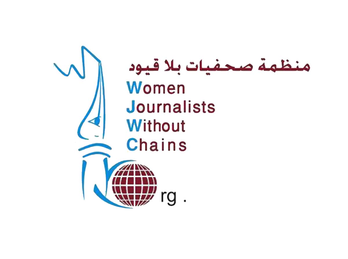 نجاة أربعة صحفيين ومصورين من عملية اغتيال أثناء تغطيتهم للمعارك بتعز ... و"صحفيات بلا قيود" تدين الحادثة وتحذر من استمرار استهداف الصحفيين